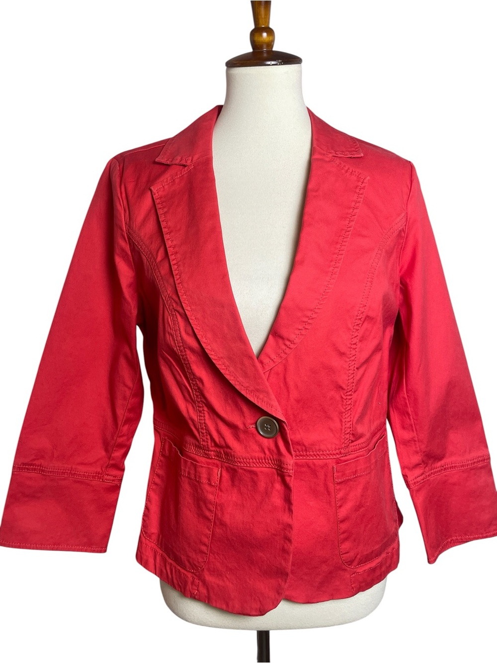 CAbi Toss on Jacket- Geranium - Picture 2 of 7
